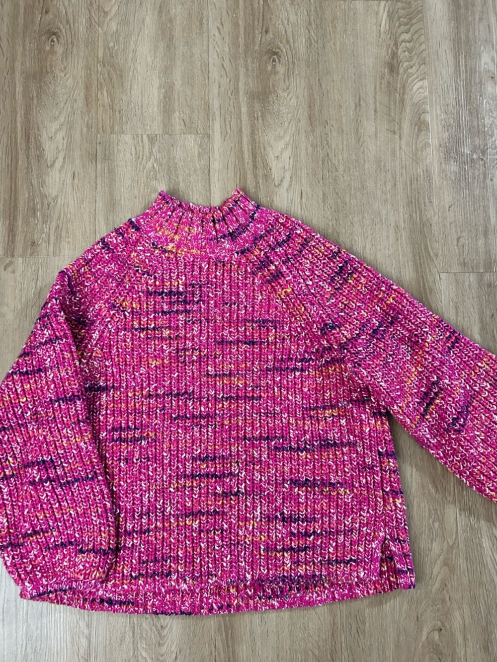 Gap sweater